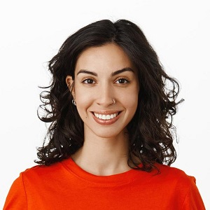 Emily Thompson - Adventure Enthusiast testimonial for Traventurous